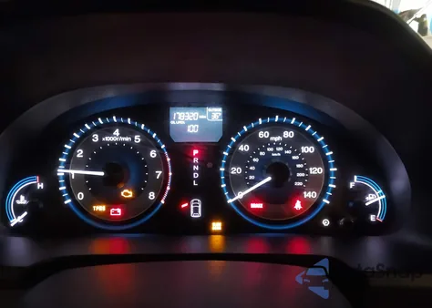 2011 Honda Odyssey Ex-L from USA, damaged, VIN 5FNRL5H68BB063002